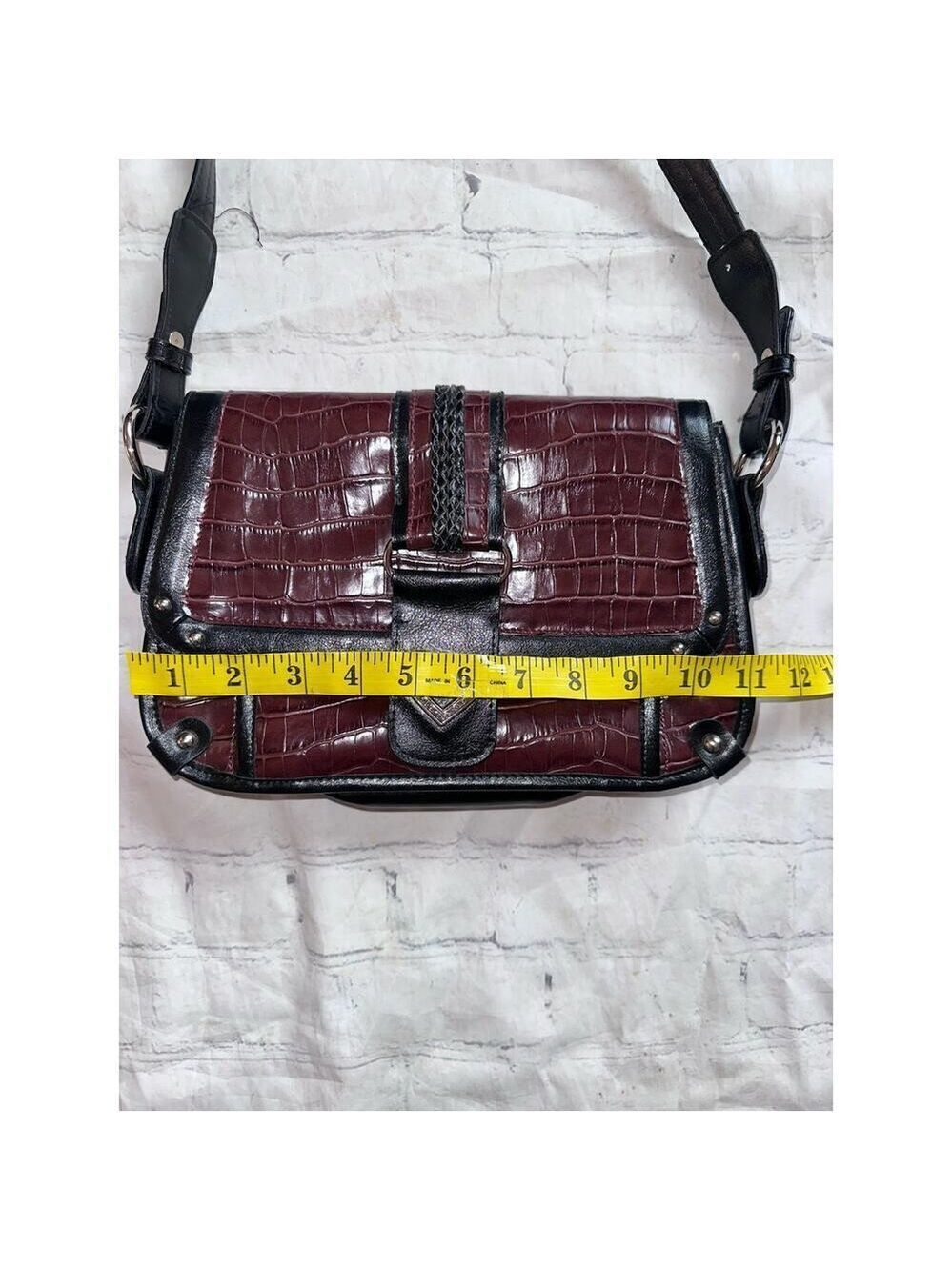 Retro Style Faux Crocodile Skin Brown/Black With Silver Metal Multi Pocket Purse - Picture 11 of 13